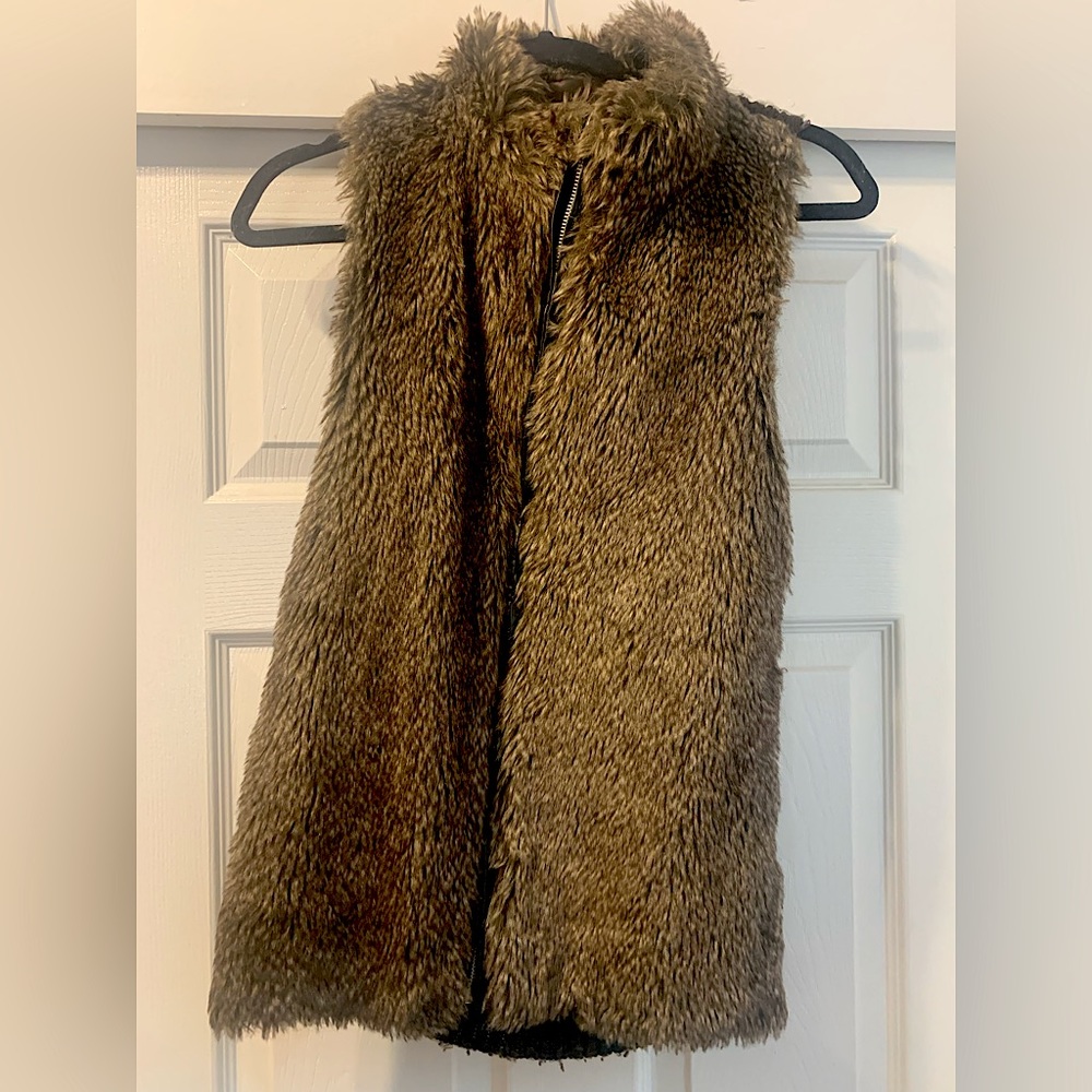 Faux fur sweater vest, size medium